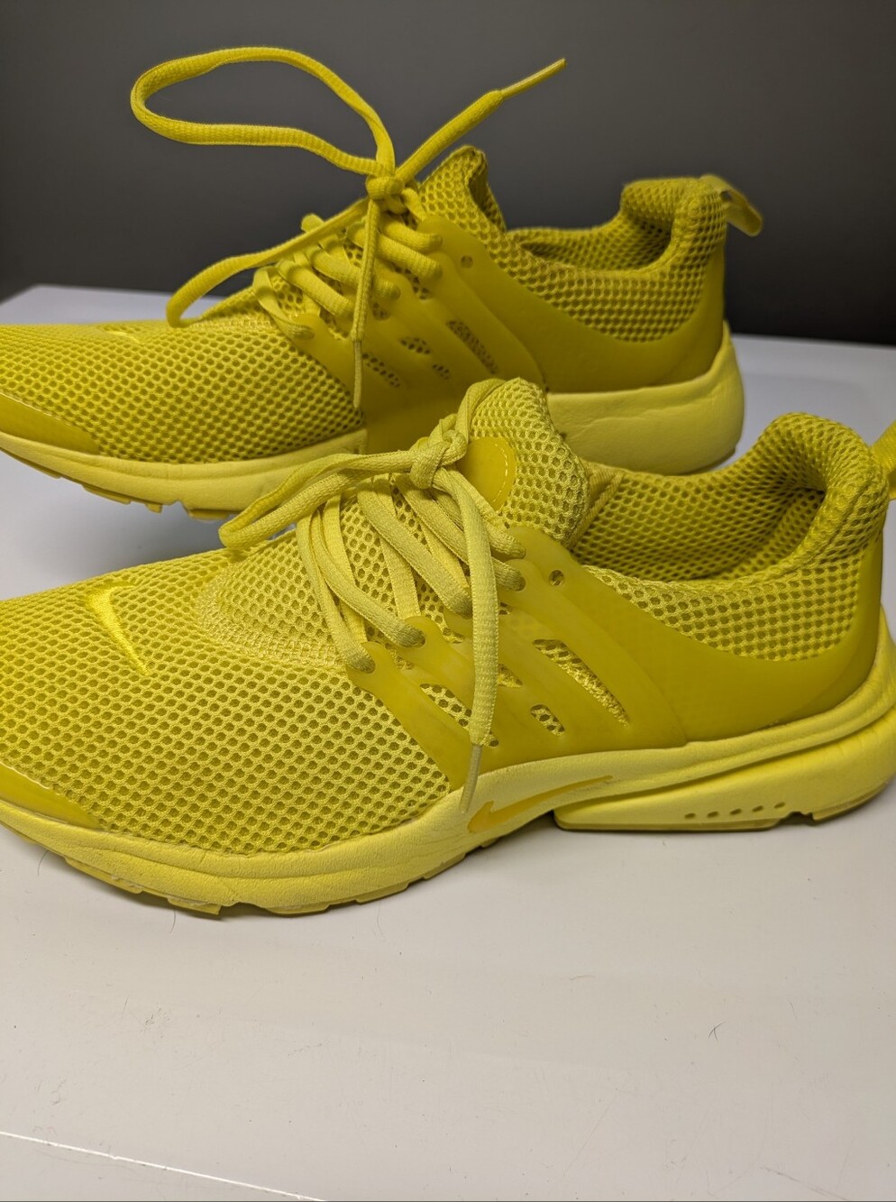 Nike Presto Fly Women's Size 10 Yellow Mesh Running Shoes 849560-006